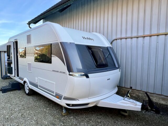 Meilleure offre du Marché du caravaning: Hobby Excellent EDITION 495 UL, caravane de voyage, CHF 31'500.–, véhicules neuf